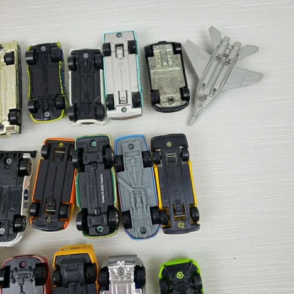 Mix Lot 44 Die Cast Cars Trucks Hot Wheels Maisto Vintage-Present Flaws Toy